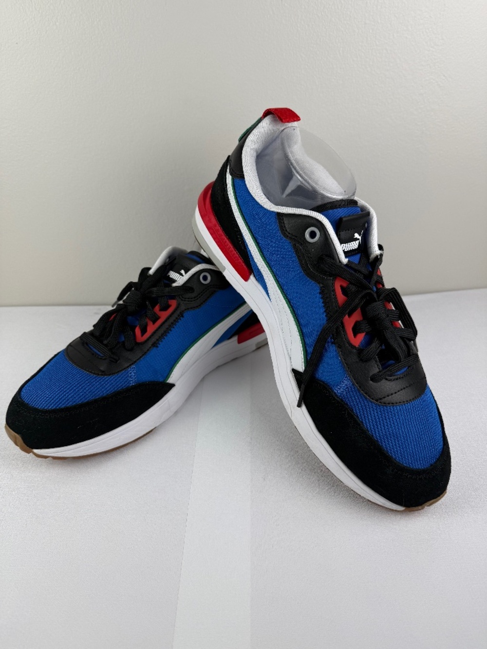 PUMA Mens Suede Sneakers Size 11.5